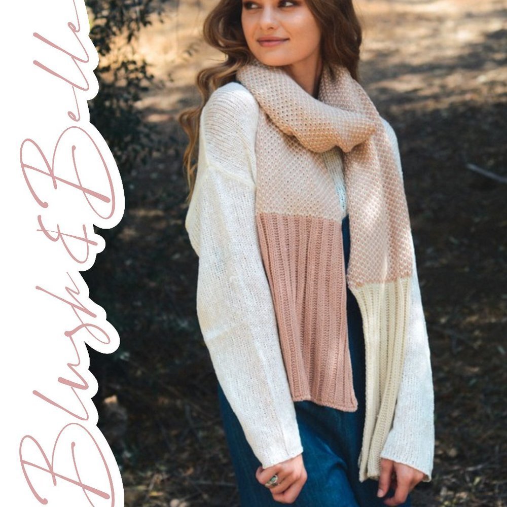 Cozy Season Two-Tone Contrast Knit Scarf in Pink